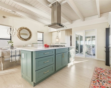883 Katella - Photo Thumbnail 18