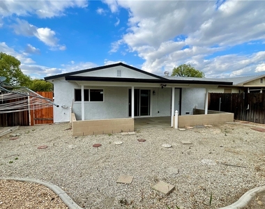 1887 Calle Amargosa - Photo Thumbnail 27