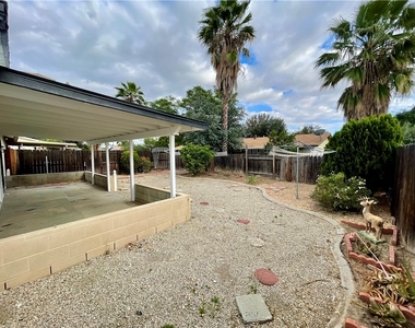 1887 Calle Amargosa - Photo Thumbnail 28