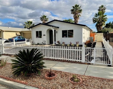 1887 Calle Amargosa - Photo Thumbnail 2