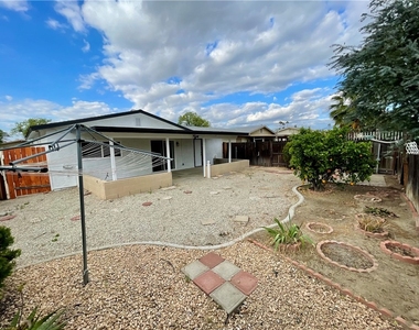 1887 Calle Amargosa - Photo Thumbnail 26