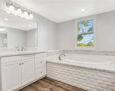 1431 Windshore - Photo Thumbnail 11