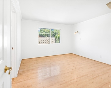 22627 Enadia Way - Photo Thumbnail 19