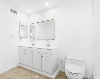 22627 Enadia Way - Photo Thumbnail 13