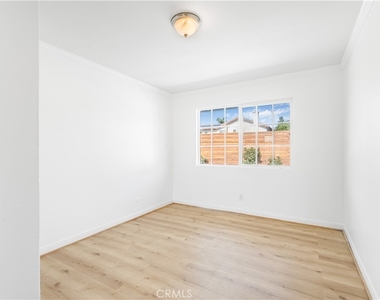 22627 Enadia Way - Photo Thumbnail 8