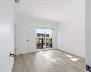 21721 Hart - Photo Thumbnail 9
