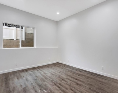 12511 Haleh Ln - Photo Thumbnail 19