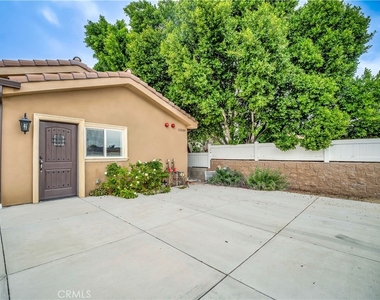 12511 Haleh Ln - Photo Thumbnail 37