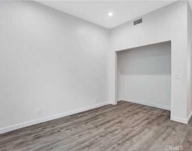 12511 Haleh Ln - Photo Thumbnail 20