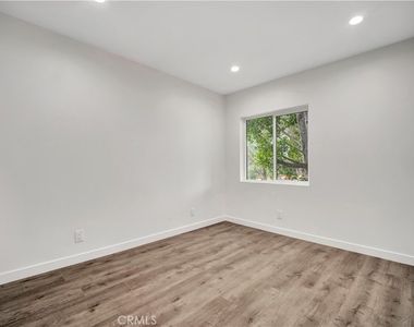 12511 Haleh Ln - Photo Thumbnail 42