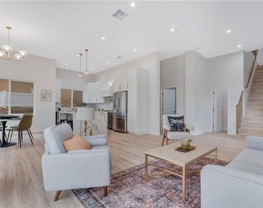 12515 Haleh Ln - Photo Thumbnail 16