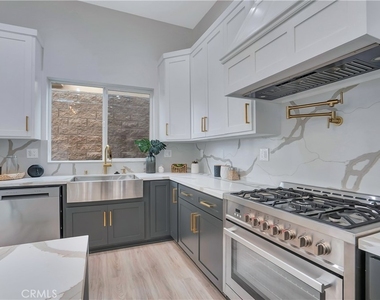 12515 Haleh Ln - Photo Thumbnail 21