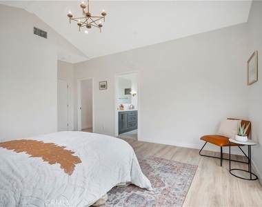 12515 Haleh Ln - Photo Thumbnail 10