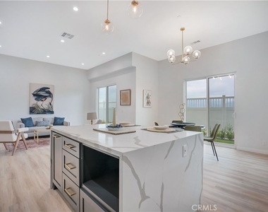 12515 Haleh Ln - Photo Thumbnail 22