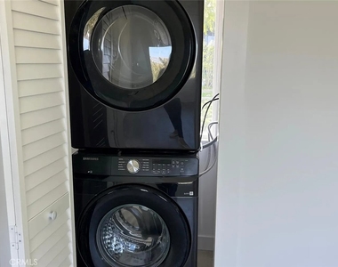 22823 Crespi St., - Photo Thumbnail 10
