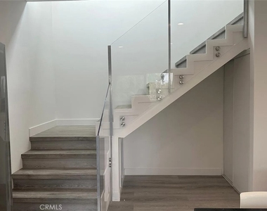 22823 Crespi St., - Photo Thumbnail 5