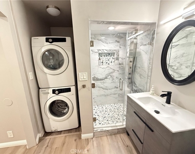 1174 E Ocean - Photo Thumbnail 27