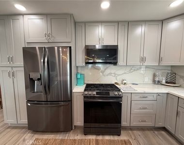 1174 E Ocean - Photo Thumbnail 7