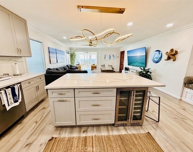 1174 E Ocean - Photo Thumbnail 11