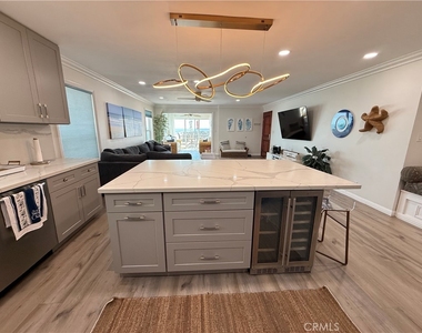 1174 E Ocean - Photo Thumbnail 8