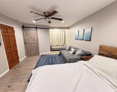 1174 E Ocean - Photo Thumbnail 25