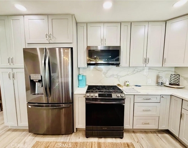 1174 E Ocean - Photo Thumbnail 9