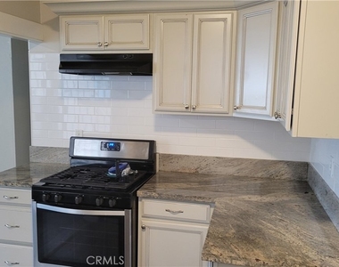 1938 Bonsallo Avenue - Photo Thumbnail 14