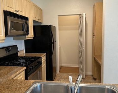 3428 Watermarke Pl - Photo Thumbnail 12