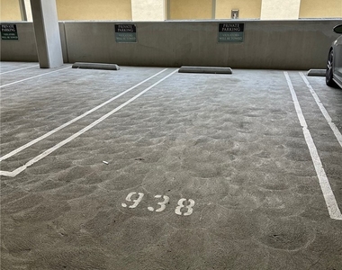 3428 Watermarke Pl - Photo Thumbnail 15