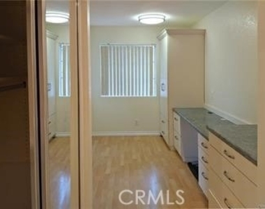 23242 La Mar - Photo Thumbnail 5