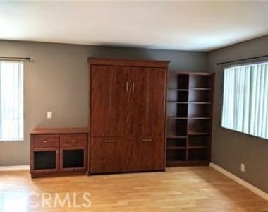 23242 La Mar - Photo Thumbnail 8