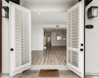 617 8th Street - Photo Thumbnail 4