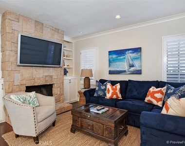 441 Carnation Avenue - Photo Thumbnail 5