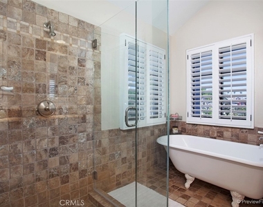 441 Carnation Avenue - Photo Thumbnail 11