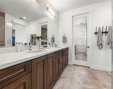 1173 Winslow - Photo Thumbnail 12
