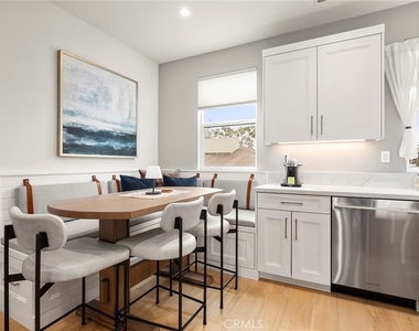 1173 Winslow - Photo Thumbnail 7