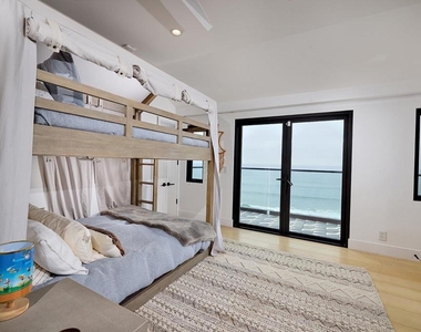 1472 Neptune Avenue - Photo Thumbnail 17