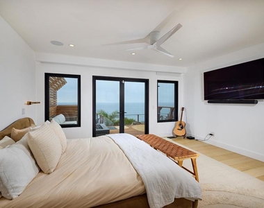 1472 Neptune Avenue - Photo Thumbnail 11
