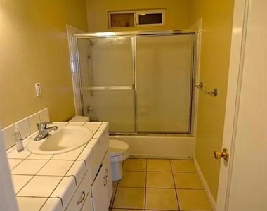 273 Staples Avenue - Photo Thumbnail 10