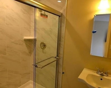 273 Staples Avenue - Photo Thumbnail 9