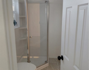 154 N 1st - Photo Thumbnail 9