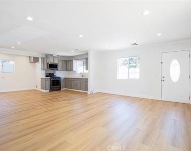 10531 Greenburn Avenue - Photo Thumbnail 10