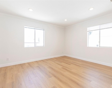 10531 Greenburn Avenue - Photo Thumbnail 20