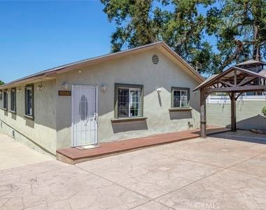 10531 Greenburn Avenue - Photo Thumbnail 4