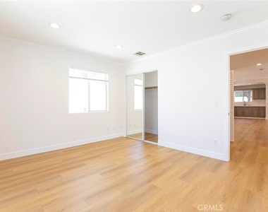 10531 Greenburn Avenue - Photo Thumbnail 21
