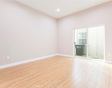 741 E Doran Street - Photo Thumbnail 13