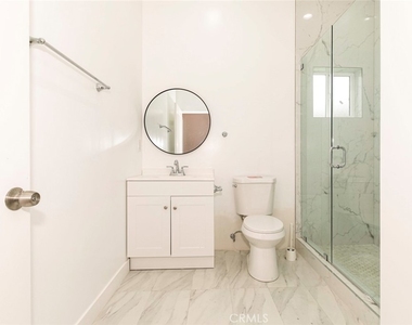 741 E Doran Street - Photo Thumbnail 9