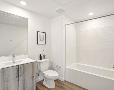 222 N Alvarado Street - Photo Thumbnail 9