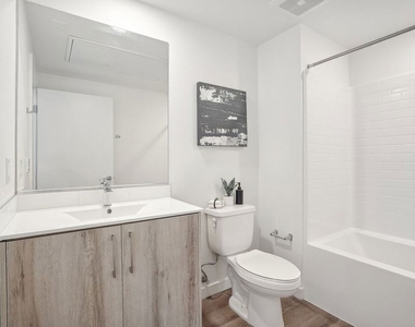 222 N Alvarado Street - Photo Thumbnail 7