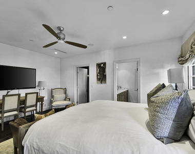 1203 Park Way - Photo Thumbnail 7